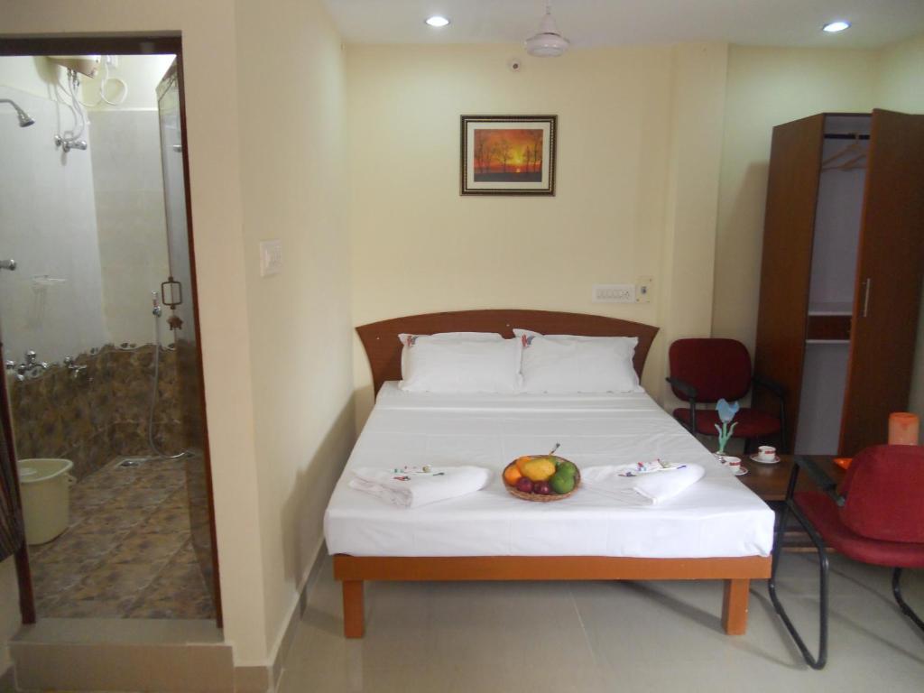 Kek Accommodation Madras Buitenkant foto
